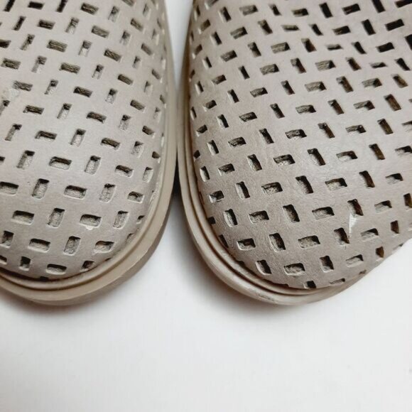 DV by Dolce Vita \ Slip-On Laser Cut-Out Mules Chunky High Heel Shoes Cream 7.5 - Picture 14 of 16